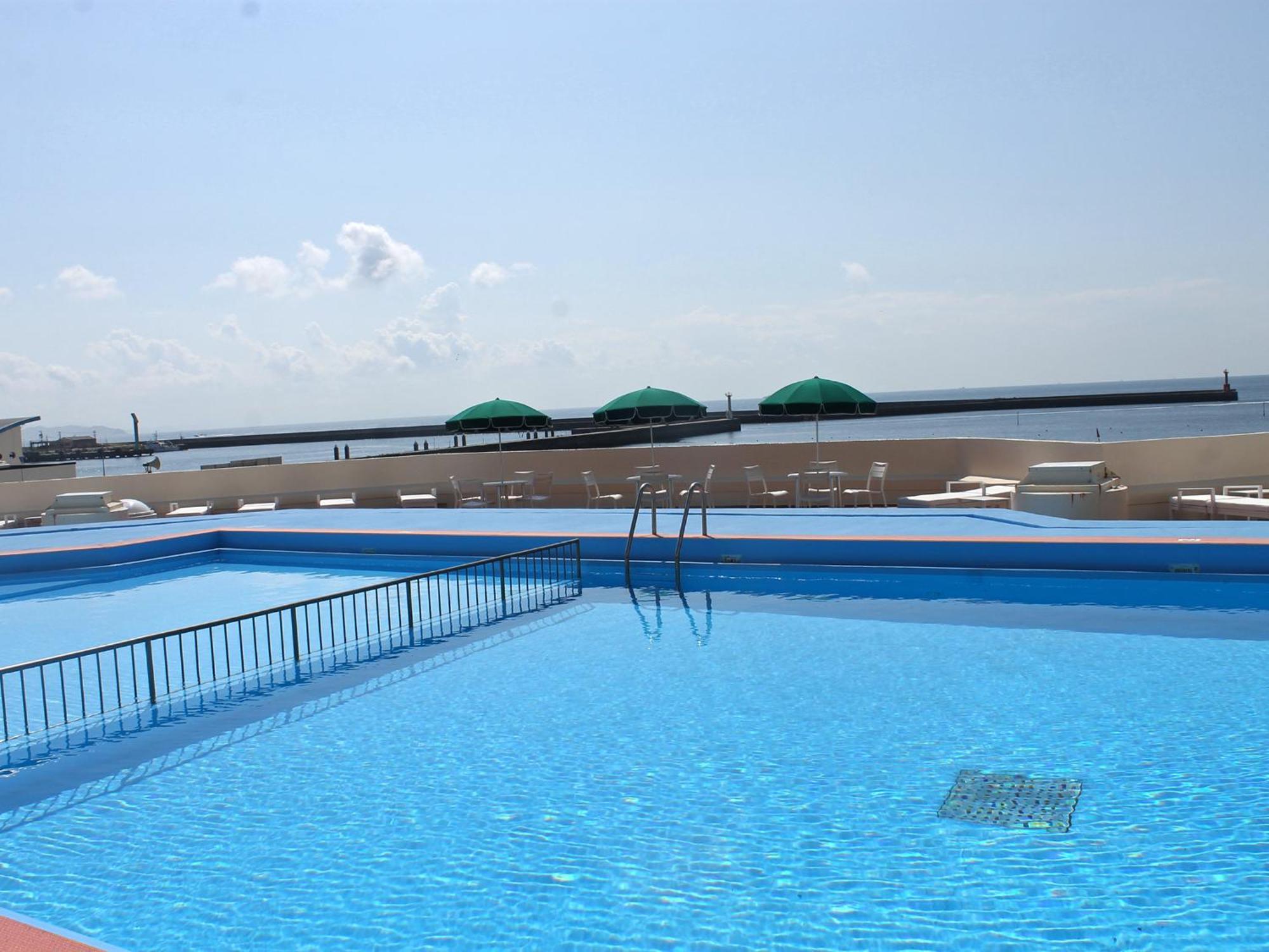 Irago & Convention Hotel